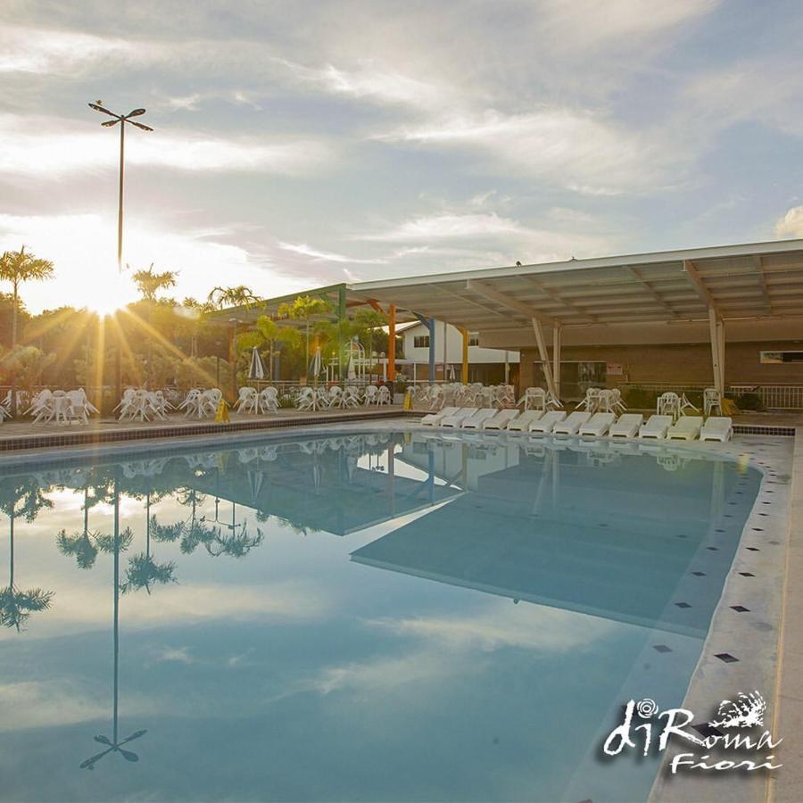 Caldas Novas - Diroma Fiori - Incluso 1 Acesso Ao Acqua Park Vulca - Oficial Екстериор снимка